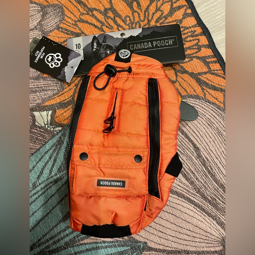 BRAND NEW! Canada Pooch Performance Vest, size 10